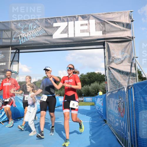 25.08.2024 - Elbe Triathlon Hamburg H.Heesch http://msf.ph/oto/6858736 25.08.2024 16:26:28 Ziel  meine-sportfotos.de