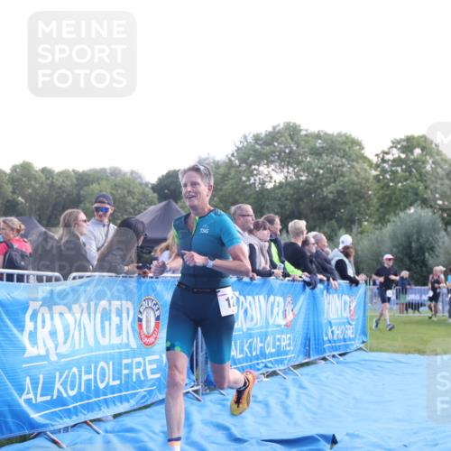 25.08.2024 - Elbe Triathlon Hamburg H.Heesch http://msf.ph/oto/6858745 25.08.2024 10:57:06 Ziel 127, 156, 200, 252, 278 meine-sportfotos.de
