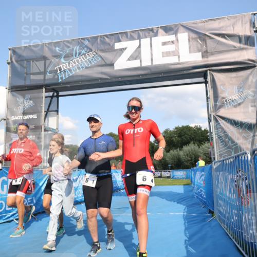 25.08.2024 - Elbe Triathlon Hamburg H.Heesch http://msf.ph/oto/6858755 25.08.2024 16:26:28 Ziel  meine-sportfotos.de