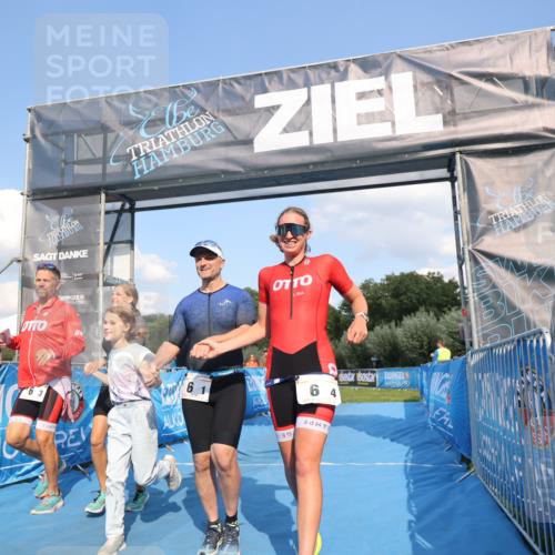 25.08.2024 - Elbe Triathlon Hamburg H.Heesch http://msf.ph/oto/6858760 25.08.2024 16:26:28 Ziel  meine-sportfotos.de