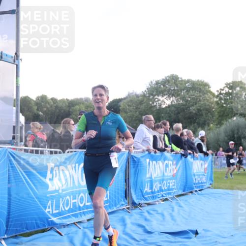 25.08.2024 - Elbe Triathlon Hamburg H.Heesch http://msf.ph/oto/6858767 25.08.2024 10:57:06 Ziel 127, 156, 200, 252, 278 meine-sportfotos.de