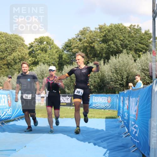 25.08.2024 - Elbe Triathlon Hamburg H.Heesch http://msf.ph/oto/6858772 25.08.2024 16:26:49 Ziel  meine-sportfotos.de