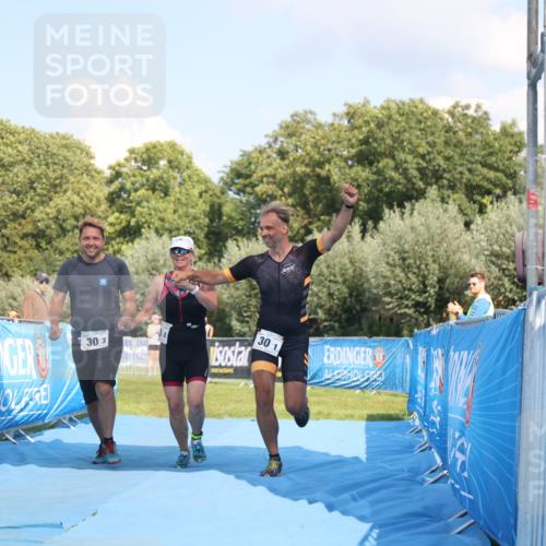 25.08.2024 - Elbe Triathlon Hamburg H.Heesch http://msf.ph/oto/6858778 25.08.2024 16:26:49 Ziel  meine-sportfotos.de