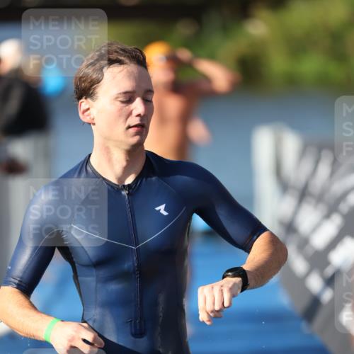 25.08.2024 - Elbe Triathlon Hamburg H.Heesch http://msf.ph/oto/6858793 25.08.2024 09:09:41 Schwimmen 199, 200, 213, 246, 267, 327, 328, 339 meine-sportfotos.de