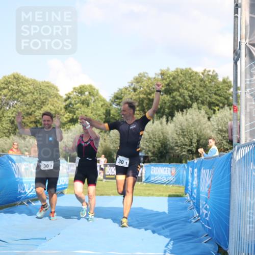 25.08.2024 - Elbe Triathlon Hamburg H.Heesch http://msf.ph/oto/6858802 25.08.2024 16:26:49 Ziel  meine-sportfotos.de