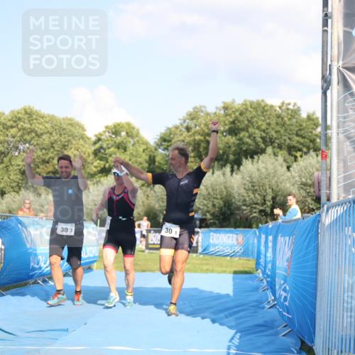 25.08.2024 - Elbe Triathlon Hamburg H.Heesch http://msf.ph/oto/6858805 25.08.2024 16:26:49 Ziel  meine-sportfotos.de
