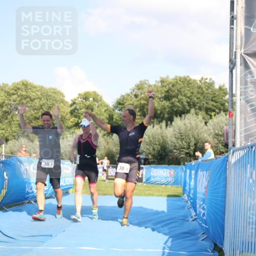 25.08.2024 - Elbe Triathlon Hamburg H.Heesch http://msf.ph/oto/6858810 25.08.2024 16:26:49 Ziel  meine-sportfotos.de