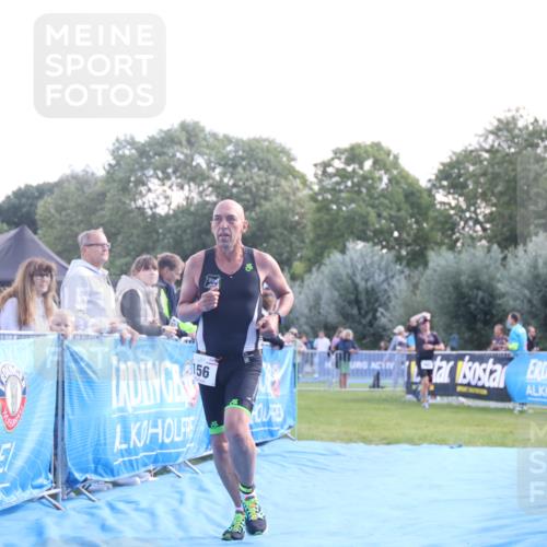 25.08.2024 - Elbe Triathlon Hamburg H.Heesch http://msf.ph/oto/6858814 25.08.2024 10:57:13 Ziel 127, 156 meine-sportfotos.de