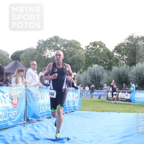 25.08.2024 - Elbe Triathlon Hamburg H.Heesch http://msf.ph/oto/6858829 25.08.2024 10:57:13 Ziel 127, 156 meine-sportfotos.de