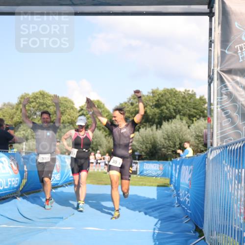 25.08.2024 - Elbe Triathlon Hamburg H.Heesch http://msf.ph/oto/6858830 25.08.2024 16:26:49 Ziel  meine-sportfotos.de