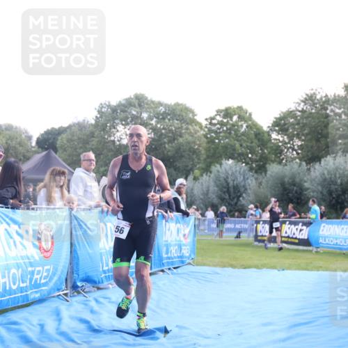 25.08.2024 - Elbe Triathlon Hamburg H.Heesch http://msf.ph/oto/6858832 25.08.2024 10:57:13 Ziel 127, 156 meine-sportfotos.de