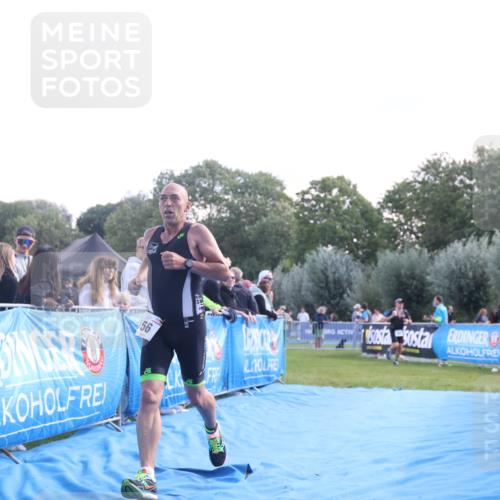 25.08.2024 - Elbe Triathlon Hamburg H.Heesch http://msf.ph/oto/6858843 25.08.2024 10:57:13 Ziel 127, 156 meine-sportfotos.de