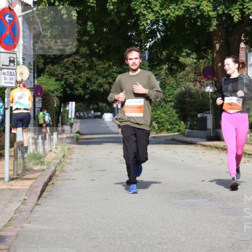 25.08.2024 - 20. Blankeneser Heldenlauf Strokosch-Dieckow http://msf.ph/oto/6858852 25.08.2024 09:52:55 Ziel 225, 226 meine-sportfotos.de