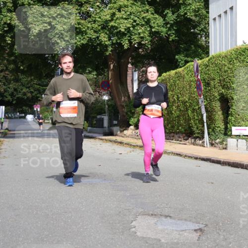 25.08.2024 - 20. Blankeneser Heldenlauf Strokosch-Dieckow http://msf.ph/oto/6858871 25.08.2024 09:52:56 Ziel 225, 226 meine-sportfotos.de