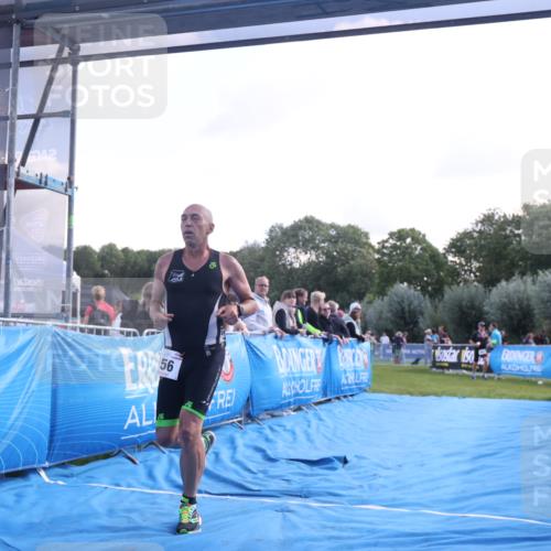 25.08.2024 - Elbe Triathlon Hamburg H.Heesch http://msf.ph/oto/6858874 25.08.2024 10:57:14 Ziel 156 meine-sportfotos.de