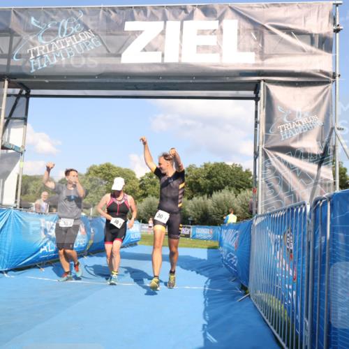 25.08.2024 - Elbe Triathlon Hamburg H.Heesch http://msf.ph/oto/6858881 25.08.2024 16:26:50 Ziel  meine-sportfotos.de