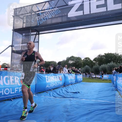 25.08.2024 - Elbe Triathlon Hamburg H.Heesch http://msf.ph/oto/6858907 25.08.2024 10:57:14 Ziel 156 meine-sportfotos.de