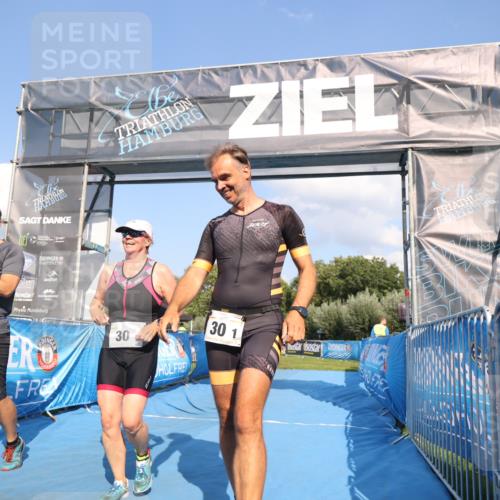 25.08.2024 - Elbe Triathlon Hamburg H.Heesch http://msf.ph/oto/6858956 25.08.2024 16:26:51 Ziel  meine-sportfotos.de