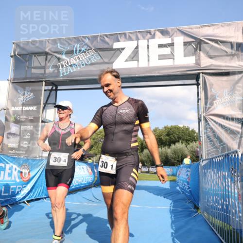 25.08.2024 - Elbe Triathlon Hamburg H.Heesch http://msf.ph/oto/6858965 25.08.2024 16:26:52 Ziel  meine-sportfotos.de