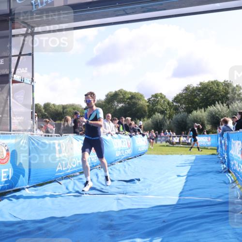 25.08.2024 - Elbe Triathlon Hamburg H.Heesch http://msf.ph/oto/6858967 25.08.2024 10:57:39 Ziel 108, 244 meine-sportfotos.de