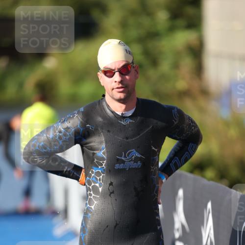 25.08.2024 - Elbe Triathlon Hamburg H.Heesch http://msf.ph/oto/6859014 25.08.2024 09:09:52 Schwimmen 200, 213, 246, 327, 328, 339 meine-sportfotos.de
