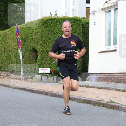 25.08.2024 - 20. Blankeneser Heldenlauf Strokosch-Dieckow http://msf.ph/oto/6859047 25.08.2024 09:54:07 Ziel 116, 229, 230 meine-sportfotos.de