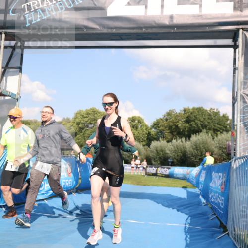 25.08.2024 - Elbe Triathlon Hamburg H.Heesch http://msf.ph/oto/6859062 25.08.2024 16:27:22 Ziel  meine-sportfotos.de