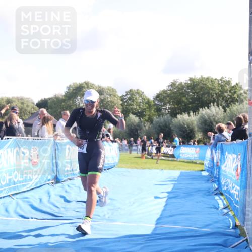 25.08.2024 - Elbe Triathlon Hamburg H.Heesch http://msf.ph/oto/6859161 25.08.2024 10:58:13 Ziel 146 meine-sportfotos.de