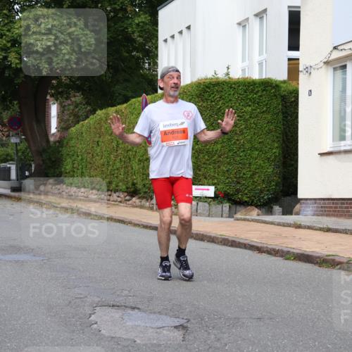 25.08.2024 - 20. Blankeneser Heldenlauf Strokosch-Dieckow http://msf.ph/oto/6859190 25.08.2024 09:54:59 Ziel 107 meine-sportfotos.de