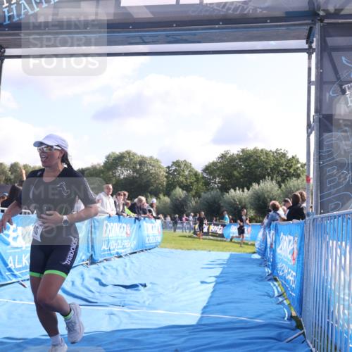 25.08.2024 - Elbe Triathlon Hamburg H.Heesch http://msf.ph/oto/6859212 25.08.2024 10:58:14 Ziel 146 meine-sportfotos.de