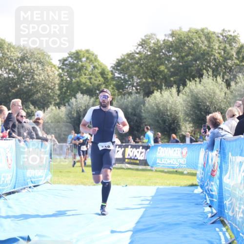 25.08.2024 - Elbe Triathlon Hamburg H.Heesch http://msf.ph/oto/6859237 25.08.2024 10:59:11 Ziel 248 meine-sportfotos.de