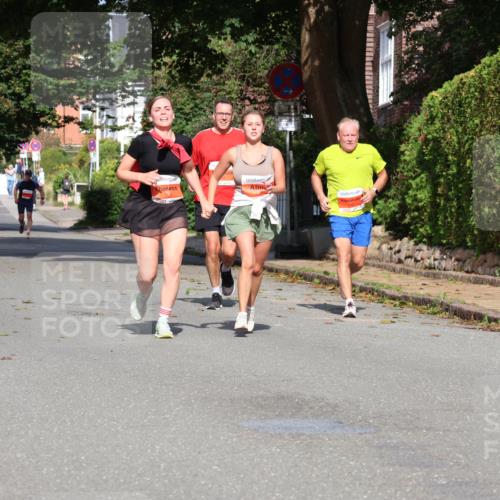 25.08.2024 - 20. Blankeneser Heldenlauf Strokosch-Dieckow http://msf.ph/oto/6859244 25.08.2024 09:55:11 Ziel 245, 246, 258, 259 meine-sportfotos.de