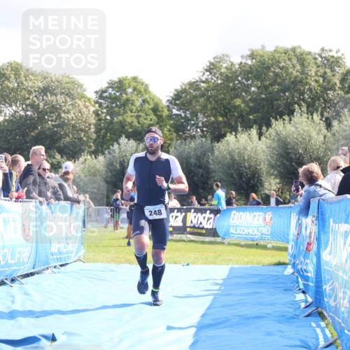 25.08.2024 - Elbe Triathlon Hamburg H.Heesch http://msf.ph/oto/6859246 25.08.2024 10:59:11 Ziel 248 meine-sportfotos.de
