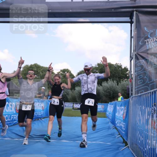 25.08.2024 - Elbe Triathlon Hamburg H.Heesch http://msf.ph/oto/6859251 25.08.2024 16:30:24 Ziel  meine-sportfotos.de