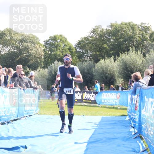 25.08.2024 - Elbe Triathlon Hamburg H.Heesch http://msf.ph/oto/6859253 25.08.2024 10:59:11 Ziel 248 meine-sportfotos.de