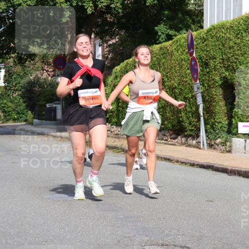 25.08.2024 - 20. Blankeneser Heldenlauf Strokosch-Dieckow http://msf.ph/oto/6859285 25.08.2024 09:55:14 Ziel 245, 246, 258, 259 meine-sportfotos.de