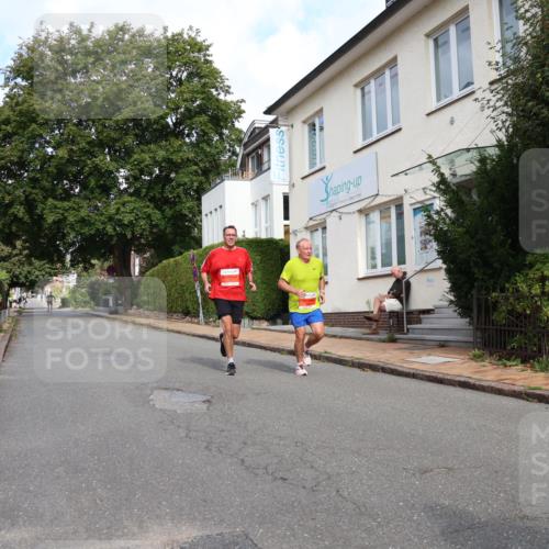 25.08.2024 - 20. Blankeneser Heldenlauf Strokosch-Dieckow http://msf.ph/oto/6859328 25.08.2024 09:55:17 Ziel 245, 246, 258, 259 meine-sportfotos.de