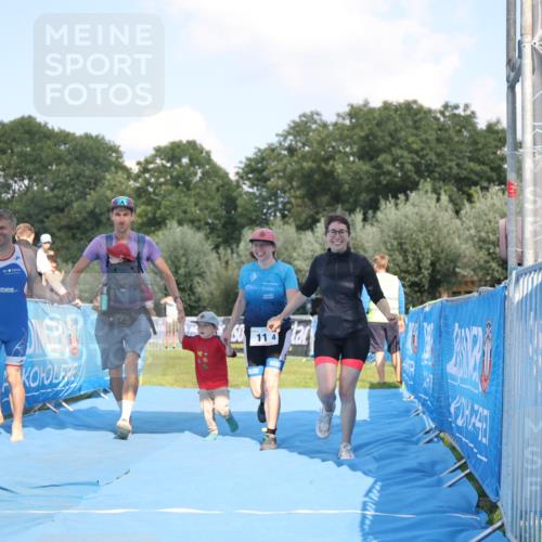 25.08.2024 - Elbe Triathlon Hamburg H.Heesch http://msf.ph/oto/6859406 25.08.2024 16:31:13 Ziel  meine-sportfotos.de