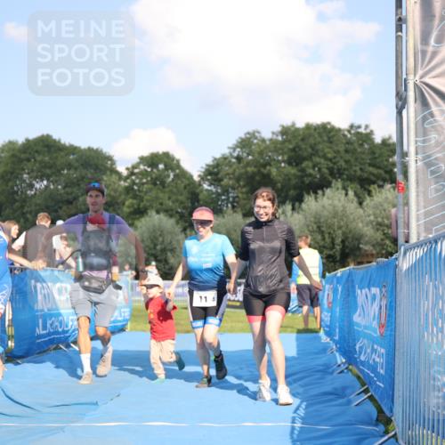 25.08.2024 - Elbe Triathlon Hamburg H.Heesch http://msf.ph/oto/6859444 25.08.2024 16:31:13 Ziel  meine-sportfotos.de