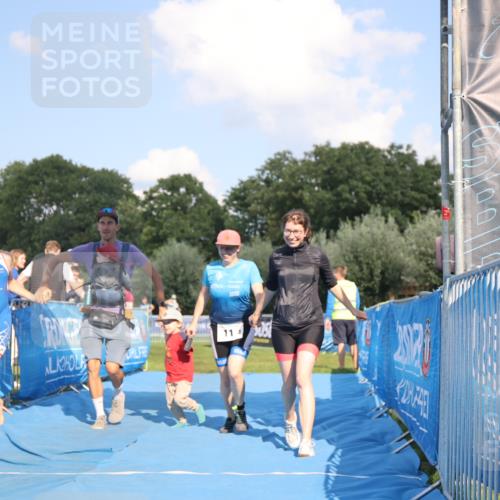 25.08.2024 - Elbe Triathlon Hamburg H.Heesch http://msf.ph/oto/6859448 25.08.2024 16:31:13 Ziel  meine-sportfotos.de
