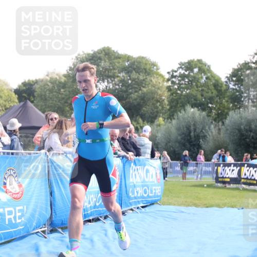 25.08.2024 - Elbe Triathlon Hamburg H.Heesch http://msf.ph/oto/6859450 25.08.2024 11:00:27 Ziel 321 meine-sportfotos.de