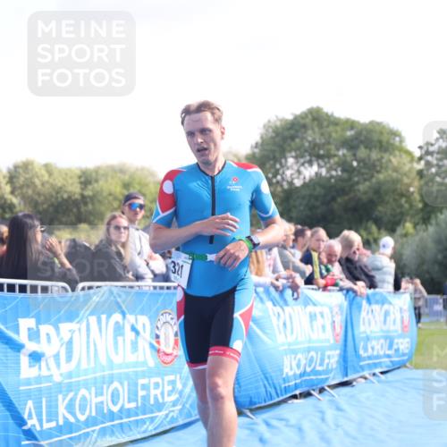 25.08.2024 - Elbe Triathlon Hamburg H.Heesch http://msf.ph/oto/6859472 25.08.2024 11:00:28 Ziel 321 meine-sportfotos.de