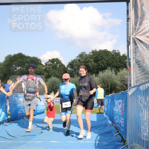 25.08.2024 - Elbe Triathlon Hamburg H.Heesch http://msf.ph/oto/6859476 25.08.2024 16:31:13 Ziel  meine-sportfotos.de