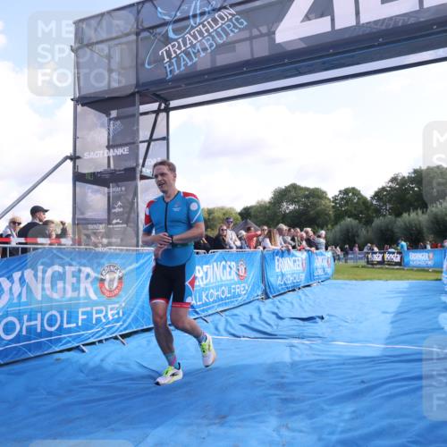 25.08.2024 - Elbe Triathlon Hamburg H.Heesch http://msf.ph/oto/6859514 25.08.2024 11:00:28 Ziel 321 meine-sportfotos.de
