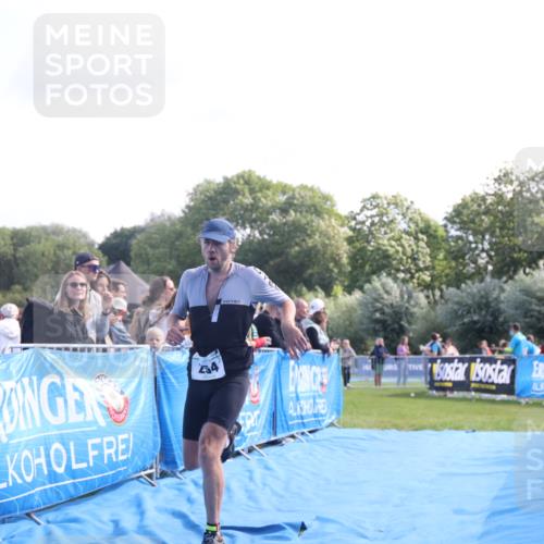 25.08.2024 - Elbe Triathlon Hamburg H.Heesch http://msf.ph/oto/6859581 25.08.2024 11:00:41 Ziel 254 meine-sportfotos.de