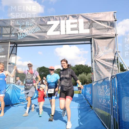 25.08.2024 - Elbe Triathlon Hamburg H.Heesch http://msf.ph/oto/6859584 25.08.2024 16:31:15 Ziel  meine-sportfotos.de
