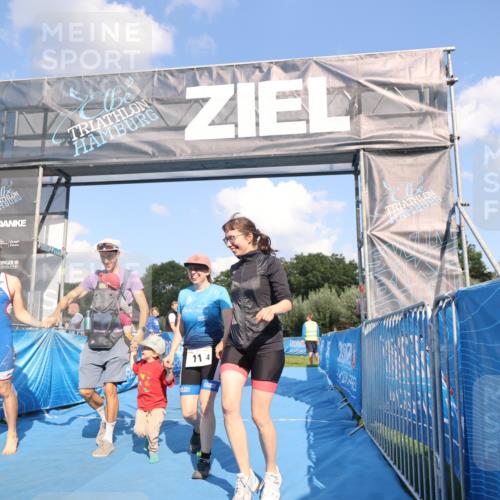 25.08.2024 - Elbe Triathlon Hamburg H.Heesch http://msf.ph/oto/6859596 25.08.2024 16:31:15 Ziel  meine-sportfotos.de