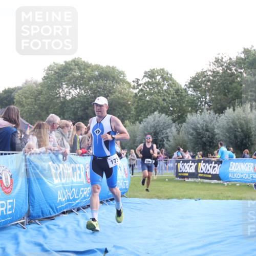 25.08.2024 - Elbe Triathlon Hamburg H.Heesch http://msf.ph/oto/6859635 25.08.2024 11:00:52 Ziel 173, 236, 440 meine-sportfotos.de