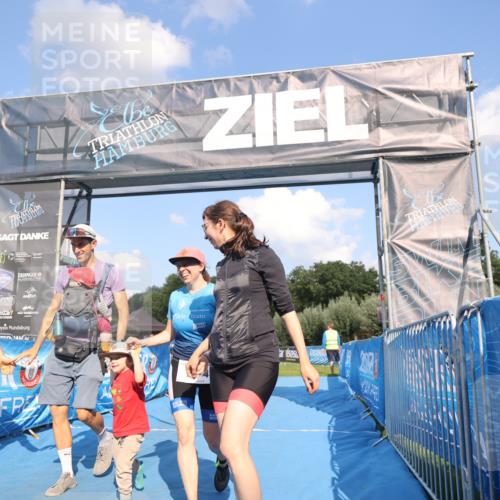 25.08.2024 - Elbe Triathlon Hamburg H.Heesch http://msf.ph/oto/6859636 25.08.2024 16:31:15 Ziel  meine-sportfotos.de