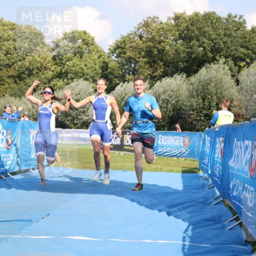 25.08.2024 - Elbe Triathlon Hamburg H.Heesch http://msf.ph/oto/6859649 25.08.2024 16:34:41 Ziel  meine-sportfotos.de